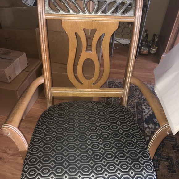 8 piece dining room and China set - Picture 3 of 3